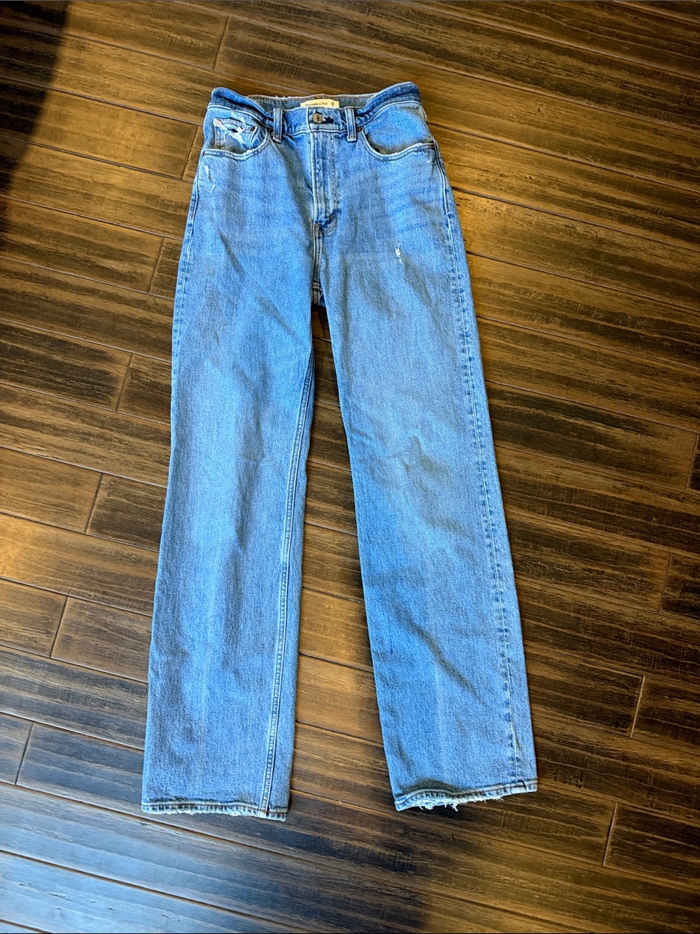 Abercrombie & Fitch 90’s Relaxed Jean